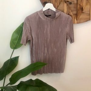 Zara | M Pleated SS Mock Neck Top